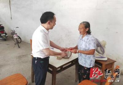 宁远：陈海平走访老复员军人遗孀